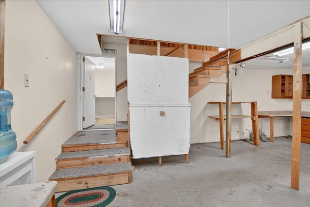 289 Lyon Lake Road, Fredonia Twp, MI 49068