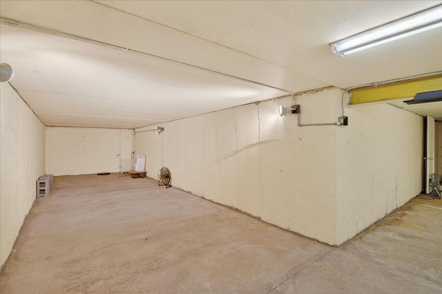 289 Lyon Lake Road, Fredonia Twp, MI 49068