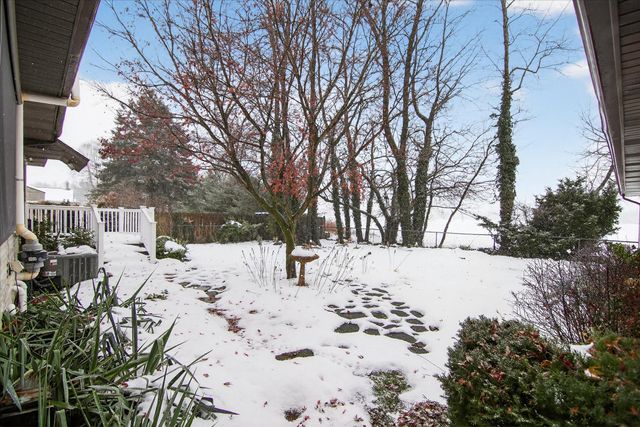 289 Lyon Lake Road, Fredonia Twp, MI 49068