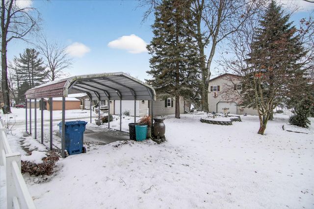 289 Lyon Lake Road, Fredonia Twp, MI 49068