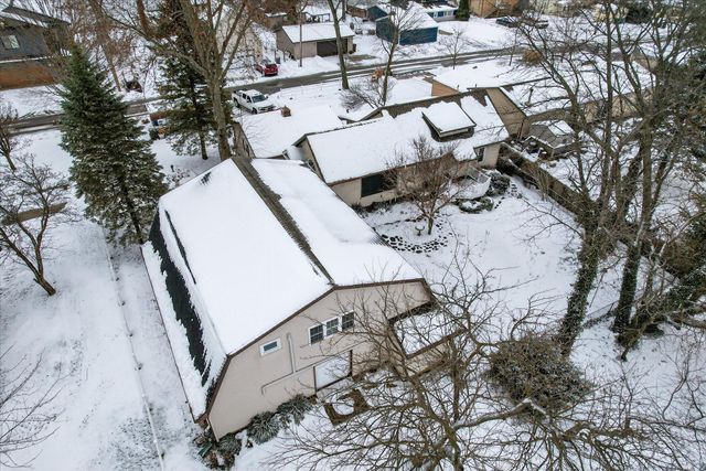 289 Lyon Lake Road, Fredonia Twp, MI 49068