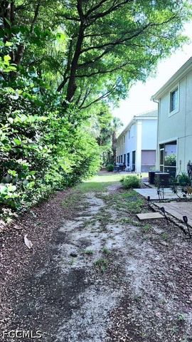 8239 Pacific Beach DR, Fort Myers, FL 33966