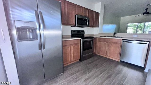 8239 Pacific Beach DR, Fort Myers, FL 33966