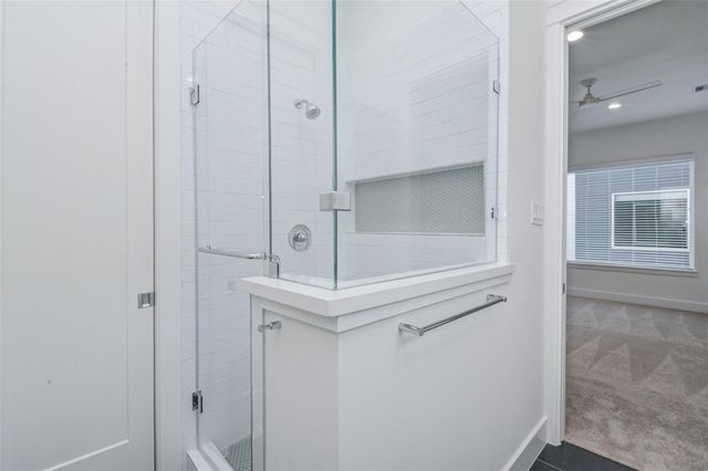 1123 W 17th Street B, Houston, TX 77008