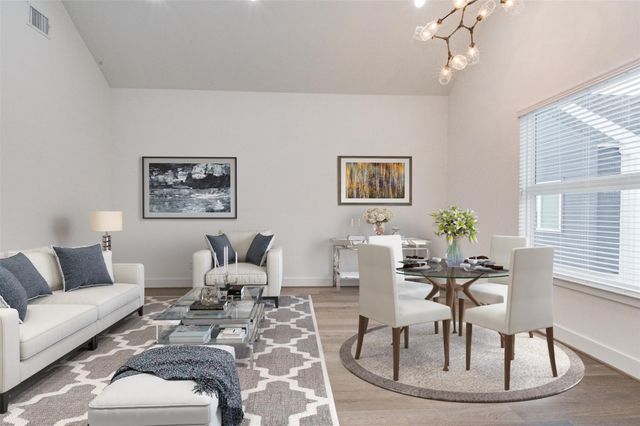 1123 W 17th Street B, Houston, TX 77008