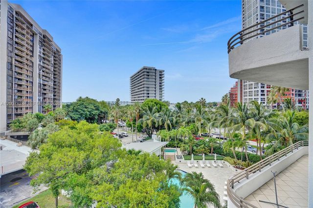 151 SE 15th Rd 502, Miami, FL 33129