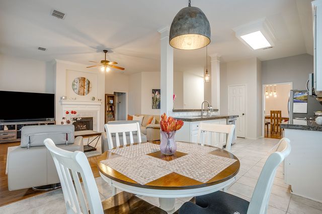 6425 Greenbriar Lane, Fort Worth, TX 76132