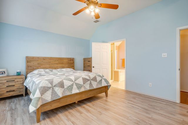 6425 Greenbriar Lane, Fort Worth, TX 76132