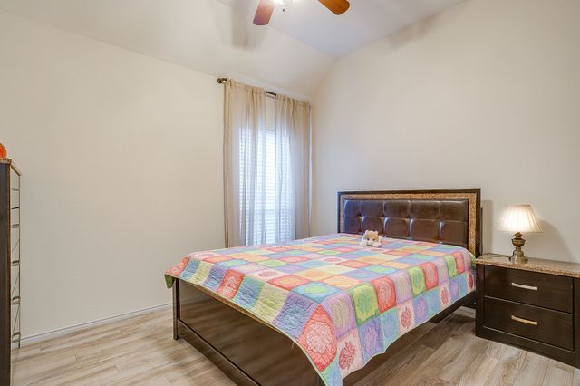 6425 Greenbriar Lane, Fort Worth, TX 76132