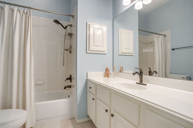 6425 Greenbriar Lane, Fort Worth, TX 76132