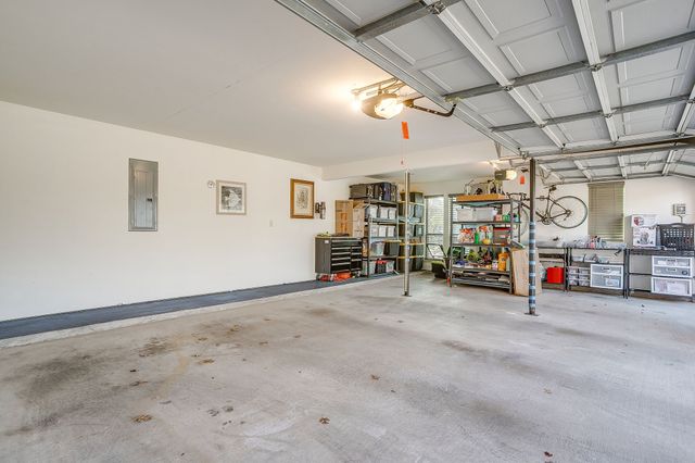 6425 Greenbriar Lane, Fort Worth, TX 76132