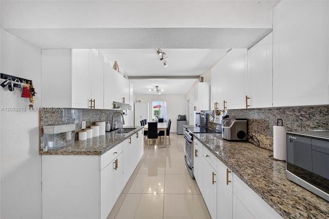 10141 SW 46th Street, Miami, FL 33165