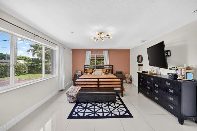 10141 SW 46th Street, Miami, FL 33165