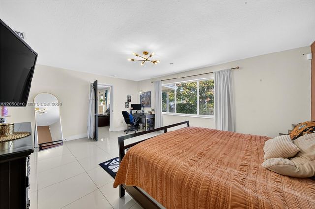 10141 SW 46th Street, Miami, FL 33165