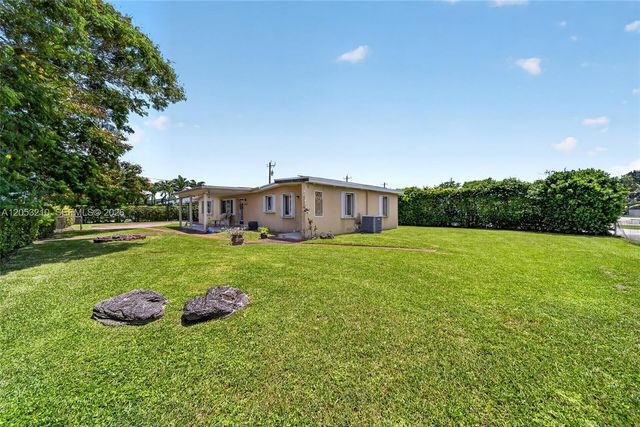 10141 SW 46th Street, Miami, FL 33165