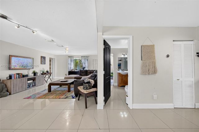 10141 SW 46th Street, Miami, FL 33165