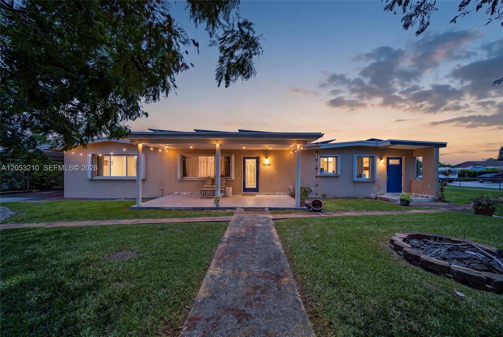 10141 SW 46th Street, Miami, FL 33165