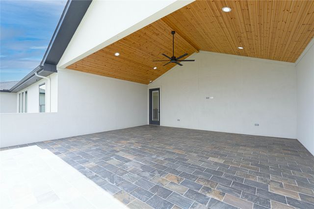 733 El Barco, Corsicana, TX 75109