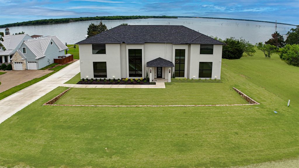 733 El Barco, Corsicana, TX 75109