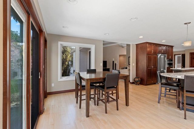 715 HICKORY VALLEY COURT, De Pere, WI 54115
