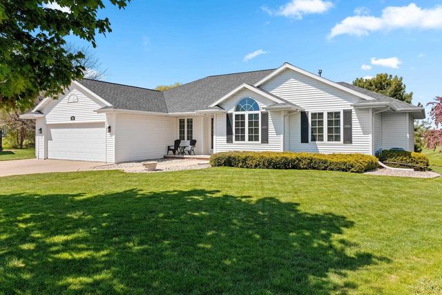 715 HICKORY VALLEY COURT, De Pere, WI 54115