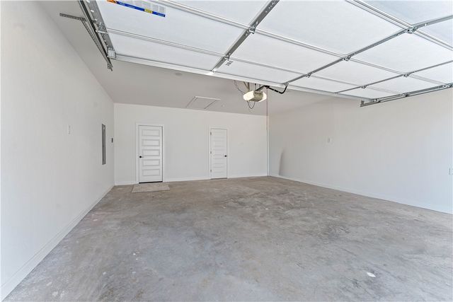 689 Primitivo Avenue, Tontitown, AR 72762