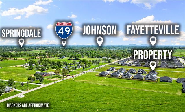 689 Primitivo Avenue, Tontitown, AR 72762
