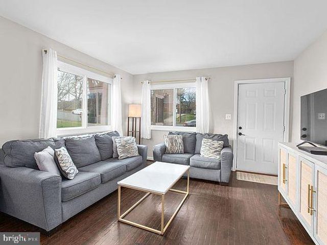 3107 LINDEN AVE, Fredericksburg, VA 22401