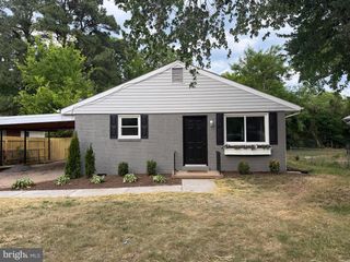 3107 LINDEN AVE, Fredericksburg, VA 22401