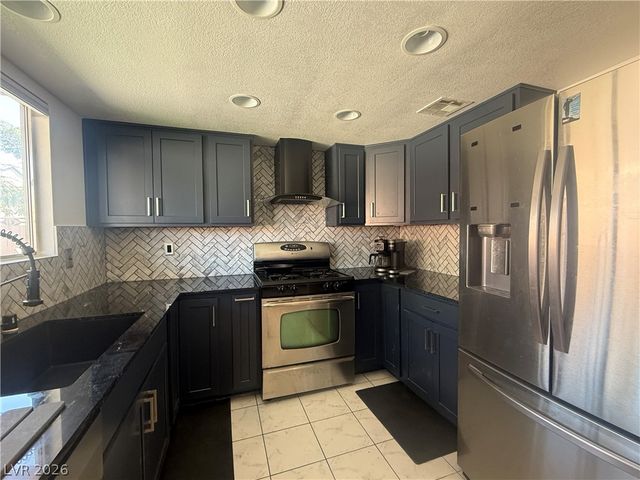 817 Schooner Drive, Henderson, NV 89015