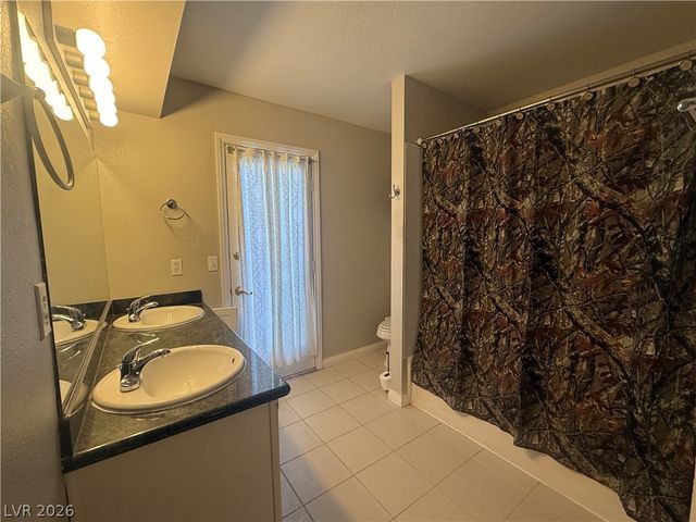 817 Schooner Drive, Henderson, NV 89015