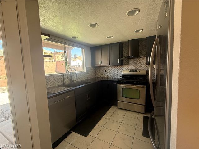 817 Schooner Drive, Henderson, NV 89015