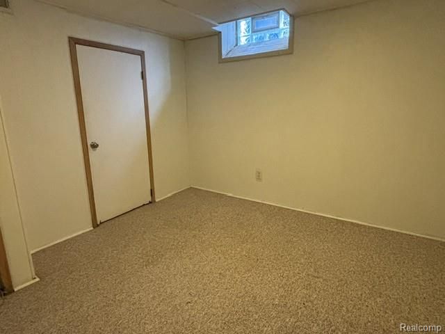 30792 Whittier Avenue, Madison Heights, MI 48071