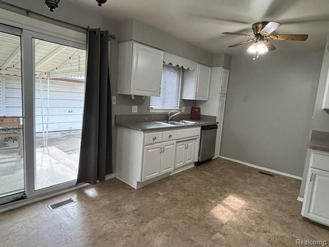 30792 Whittier Avenue, Madison Heights, MI 48071