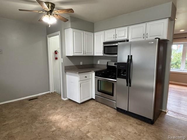 30792 Whittier Avenue, Madison Heights, MI 48071