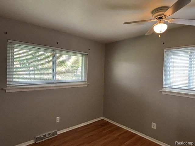 30792 Whittier Avenue, Madison Heights, MI 48071