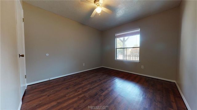 1527 Pine Ridge Drive A, College Station, TX 77840