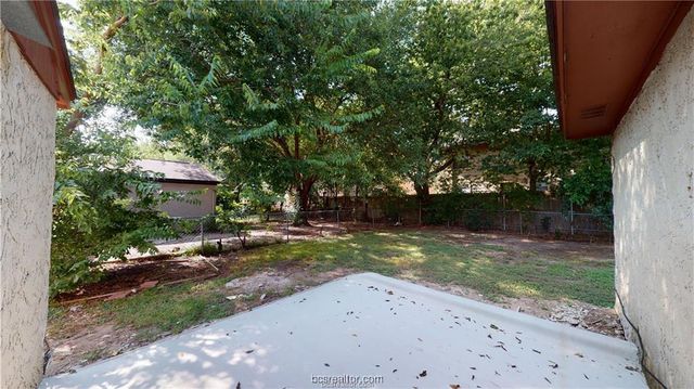 1527 Pine Ridge Drive A, College Station, TX 77840