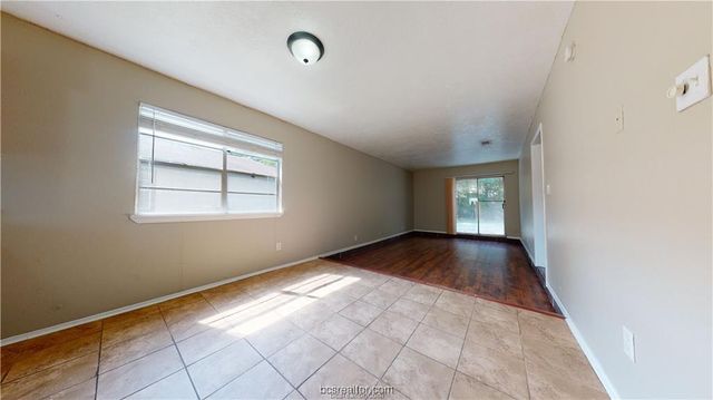 1527 Pine Ridge Drive A, College Station, TX 77840