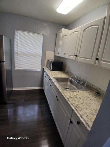 1645 NE 149TH Street 4, Miami, FL 33181