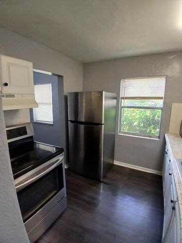 1645 NE 149TH Street 4, Miami, FL 33181