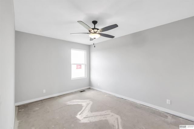 18414 Palisades Drive, Omaha, NE 68136