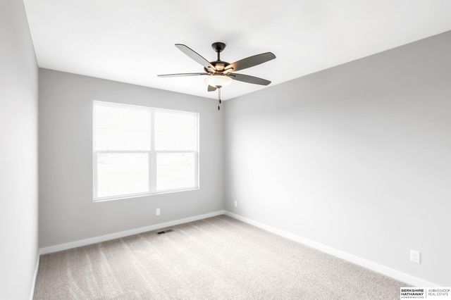 18414 Palisades Drive, Omaha, NE 68136