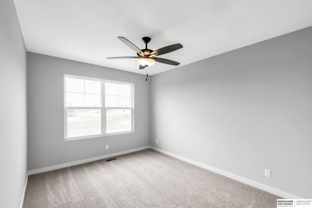 18414 Palisades Drive, Omaha, NE 68136