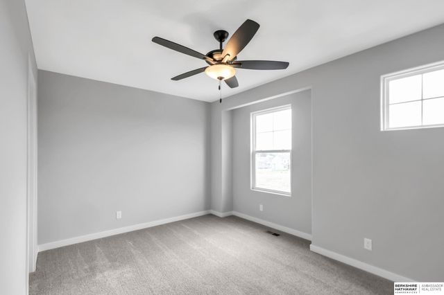 18414 Palisades Drive, Omaha, NE 68136