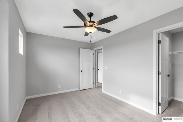 18414 Palisades Drive, Omaha, NE 68136