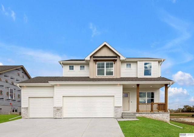 18414 Palisades Drive, Omaha, NE 68136