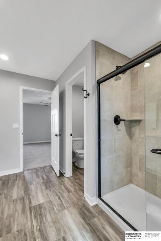 18414 Palisades Drive, Omaha, NE 68136