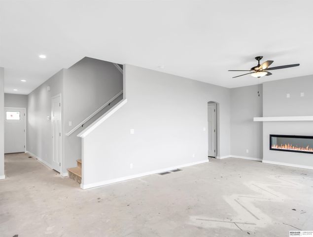 18414 Palisades Drive, Omaha, NE 68136