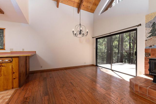 17590 Woodcrest Dr, Pioneer, CA 95666